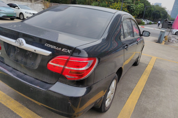 Toyota Corolla (Classic) 2015 #7 Toyota Corolla (Classic) 2015 immagine di auto #7