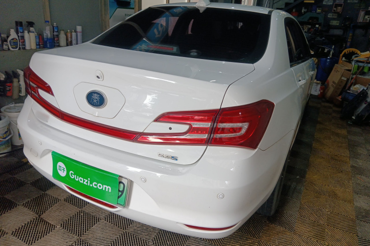 BYD Qin New Energy 2018 car image #7