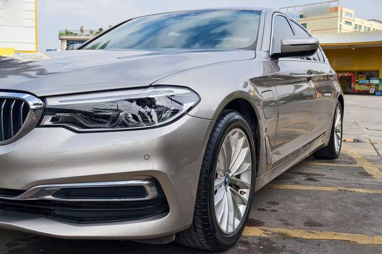 BMW 5 Series New Energy 2019 car image #7