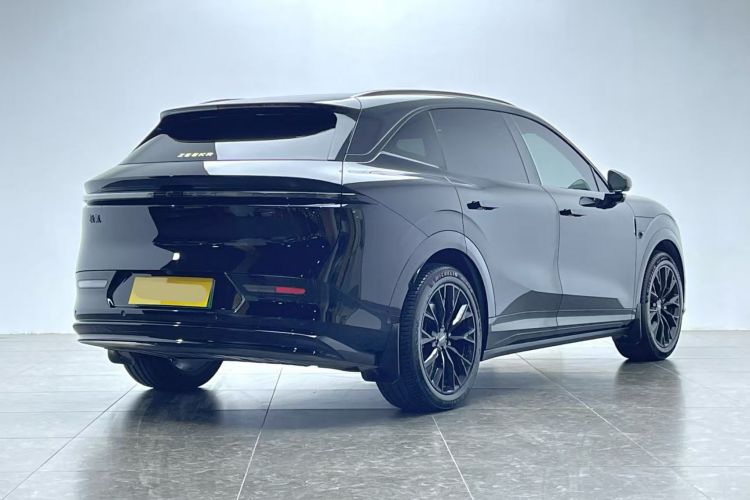 Zeekr 7X 2025 car image #7