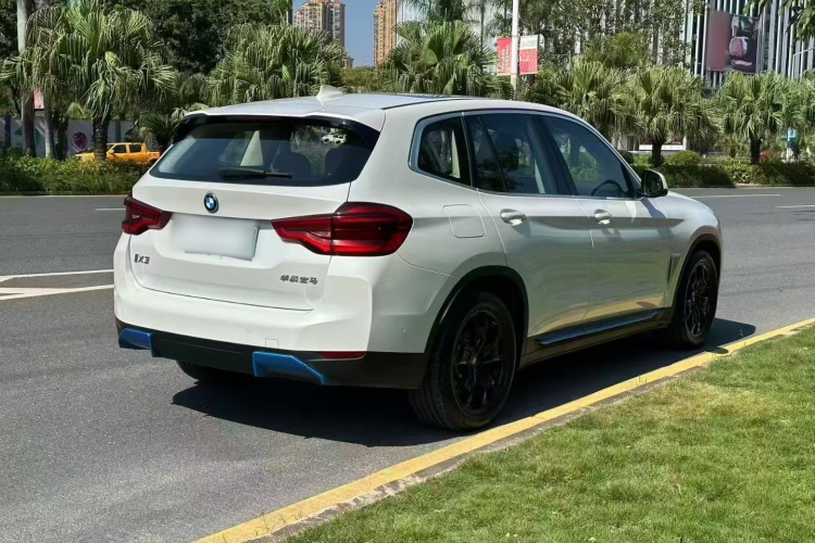 BMW iX3 2021 car image #7