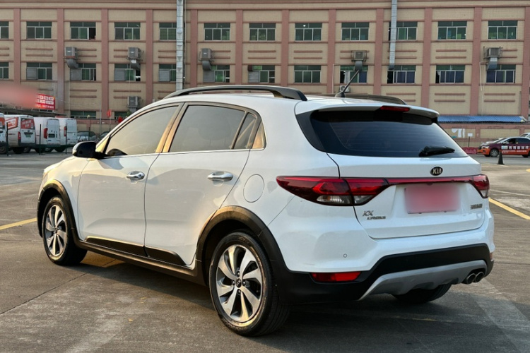 Kia Rio Cross 2018 car image #7