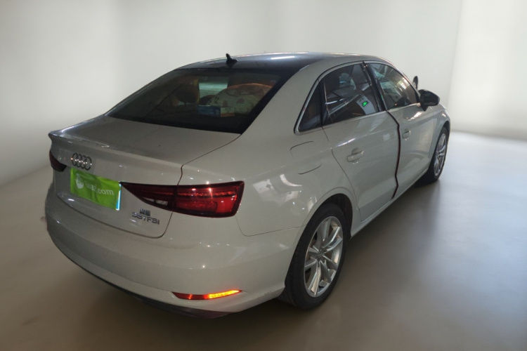 Audi A3 2018 car image #7