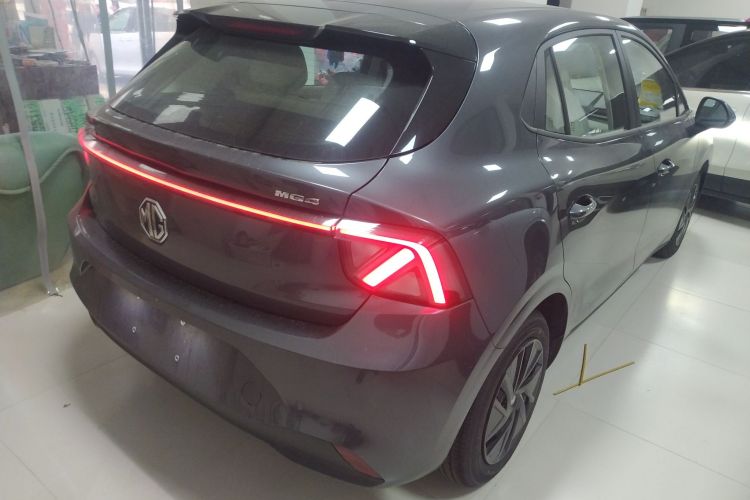 MG 4 EV 2025 car image #7