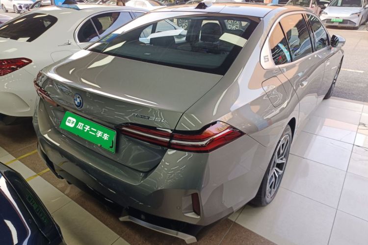 BMW i5 2024 image de voiture #7