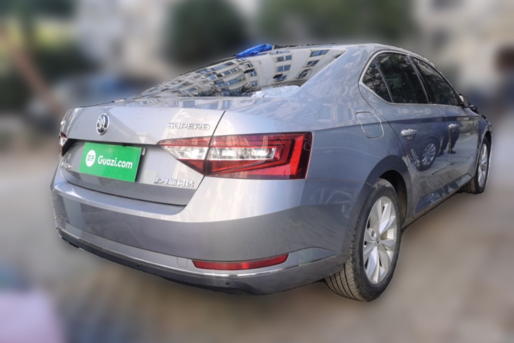Skoda Superb 2017 #7 Skoda Superb 2017 car image #7