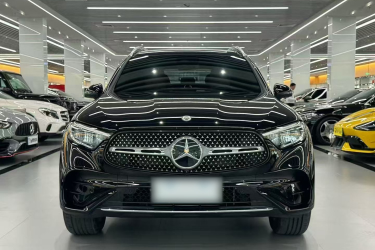 Mercedes-Benz GLC Class 2025 car image #7