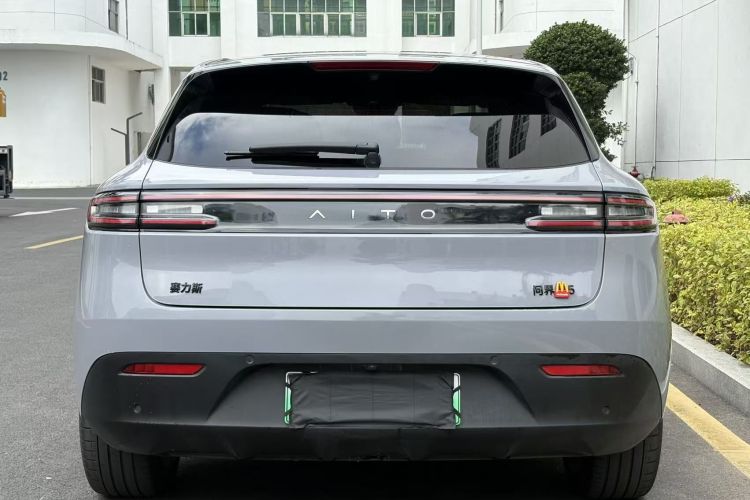 2024 car image #7