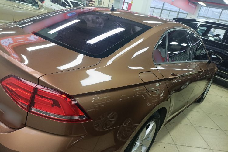 Volkswagen Lamando 2016 immagine di auto #7