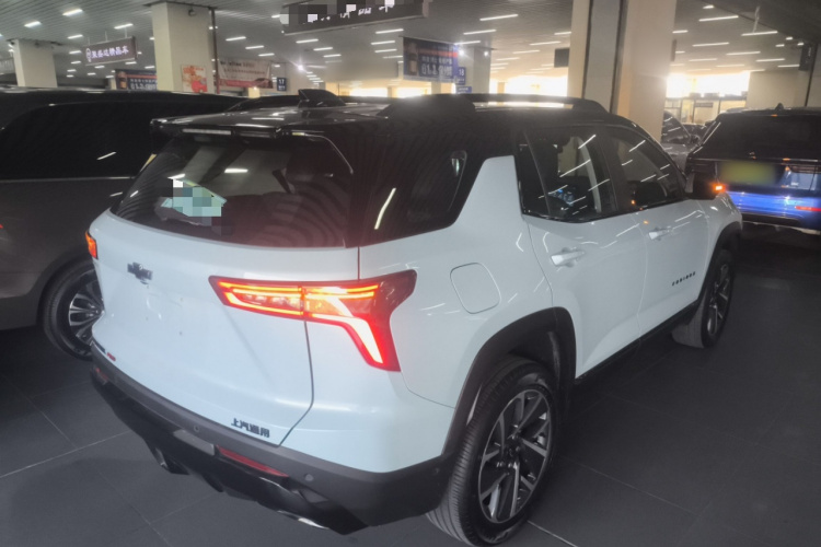 Chevrolet Equinox Plus 2025 car image #7