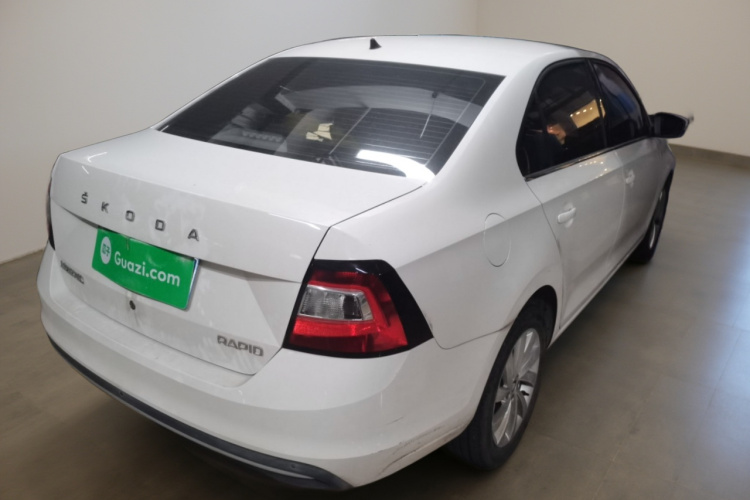 Skoda Rapid 2020 #7 Skoda Rapid 2020 imagen de coche #7