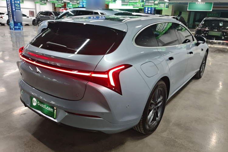 哪吒汽车 哪吒S猎装 2025 汽车图片 #7