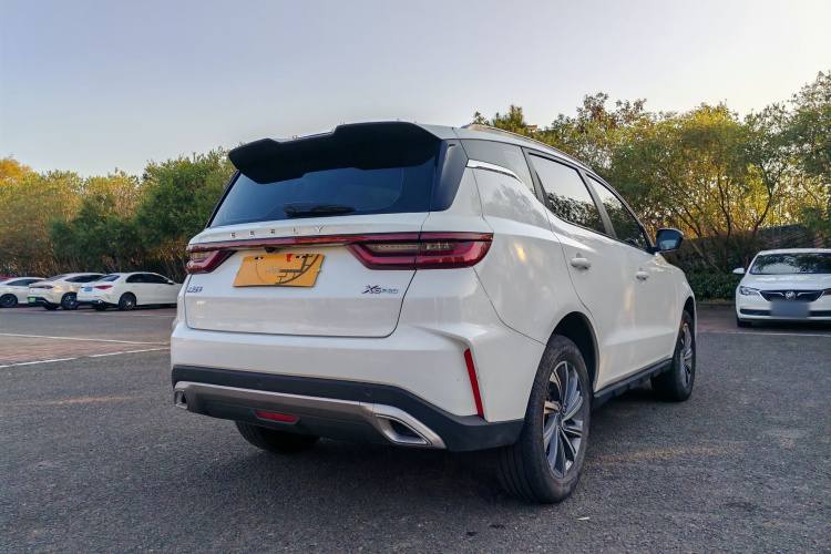 GEELY Vision X6 2022 car image #7