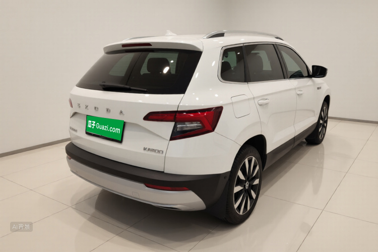 Skoda Karoq 2020 car image #7
