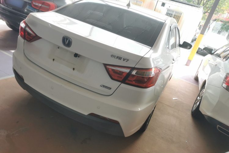 长安 悦翔V7 2015 汽车图片 #7