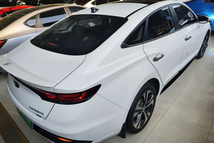 Hyundai Lafesta 2021 car image #7