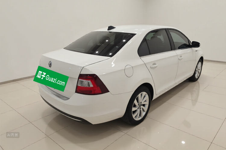 Skoda Rapid 2018 car image #7