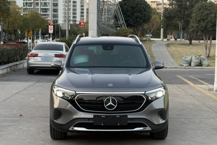 Mercedes-Benz EQB Class 2022 #7 Mercedes-Benz EQB Class 2022 car image #7