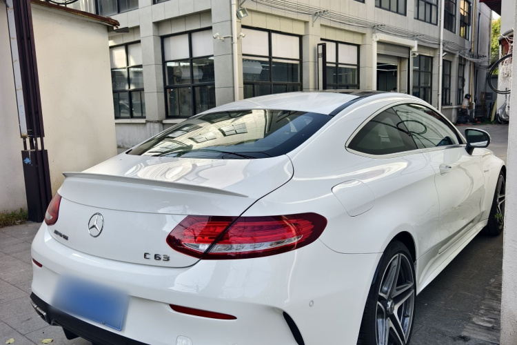 Mercedes-Benz C AMG 2018 image de voiture #7