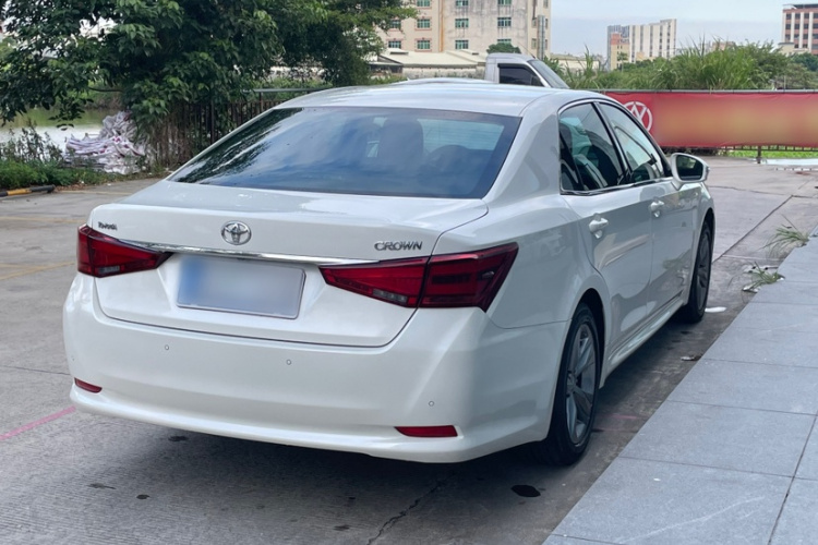 丰田 皇冠 2017 #7 丰田 皇冠 2017 汽车图片 #7