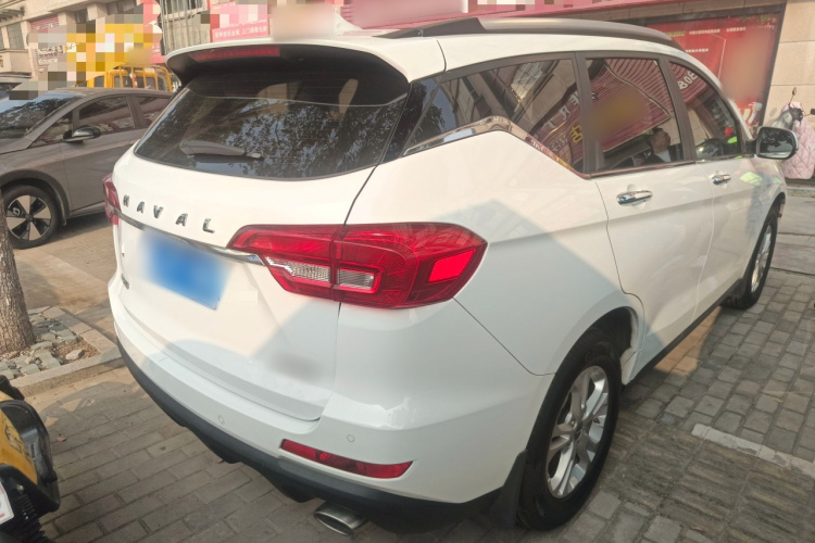 Haval M6 2018 #7 Haval M6 2018 car image #7