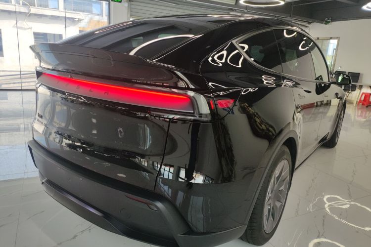 特斯拉 Model Y L 2025 汽车图片 #7