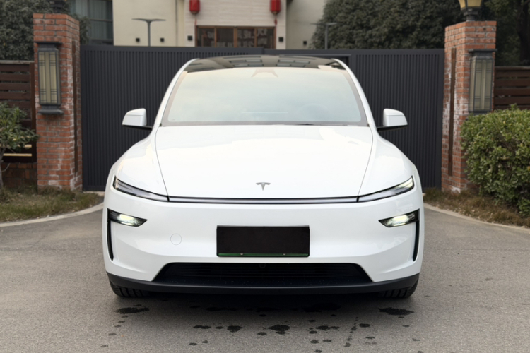 特斯拉 Model Y L 2025 汽车图片 #7