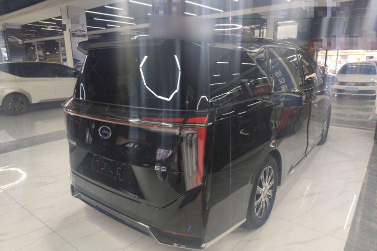 GAC Trumpchi E9 2023 #7 GAC Trumpchi E9 2023 car image #7