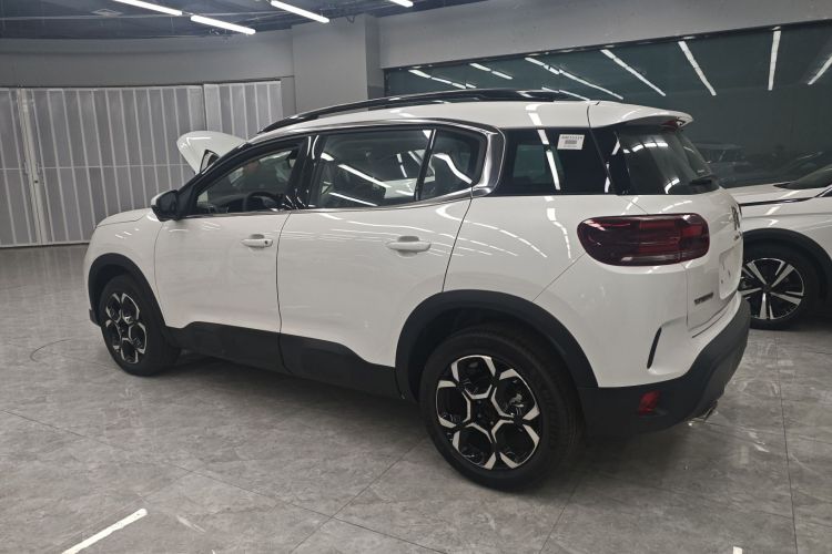 Citroen C5 AIRCROSS car image #7