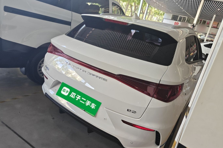 BYD e2 2022 immagine di auto #7