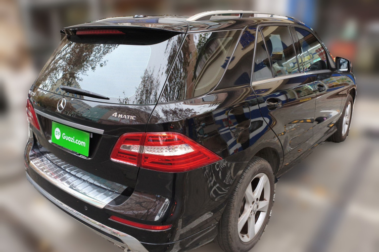 Mercedes-Benz M Class 2015 car image #7