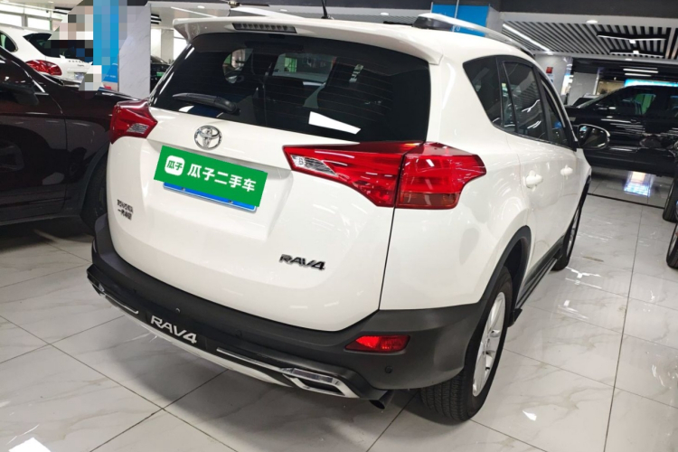 Toyota RAV4 2014 car image #7