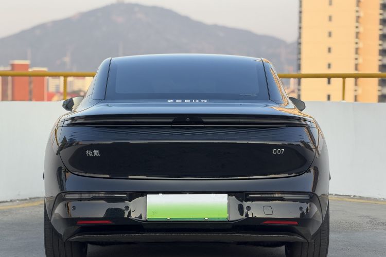 极氪 极氪007 2024 汽车图片 #7