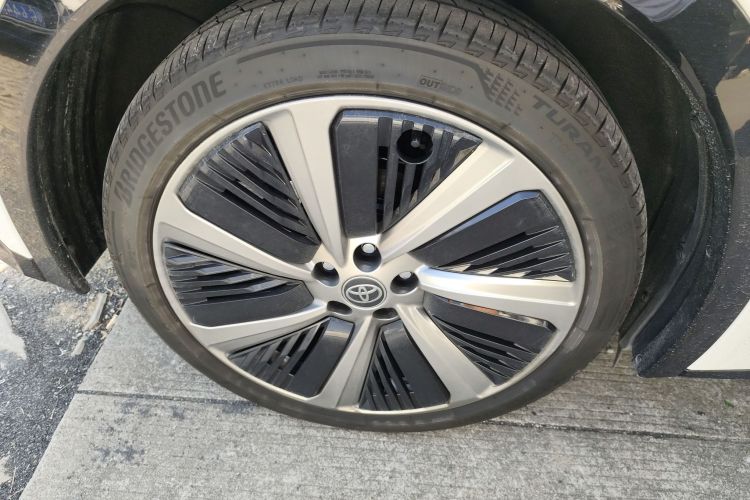 Toyota bZ5 2025 car image #7