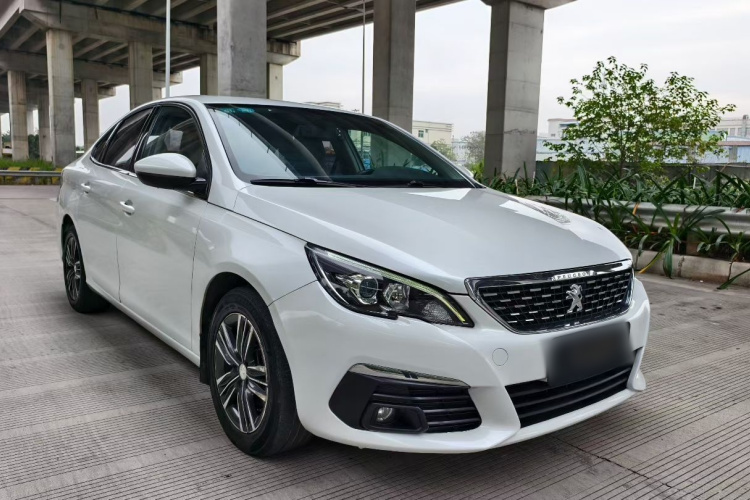 Peugeot 308 2019 car image #7
