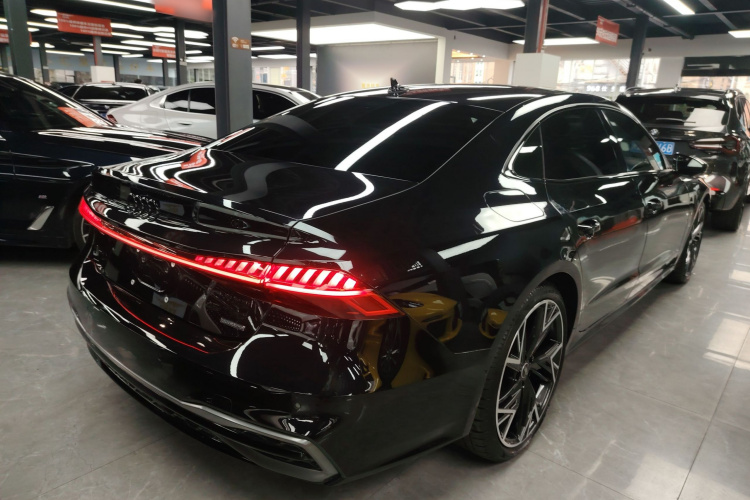 Audi A7L 2024 car image #7