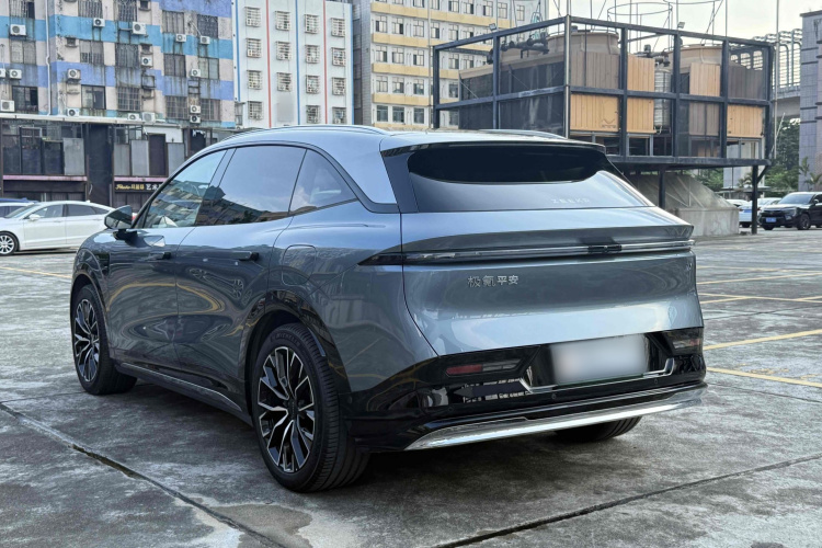 Zeekr 7X 2024 car image #7