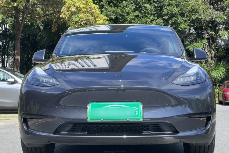 Tesla Model Y 2024 #7 Tesla Model Y 2024 immagine di auto #7
