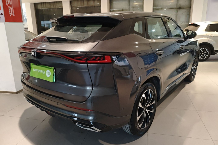 Changan UNI-Z PHEV 2024 #7 Changan UNI-Z PHEV 2024 car image #7