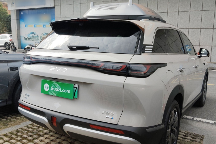 BYD Sea Lion 07 DM-i 2025 car image #7