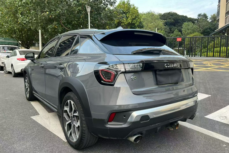 Lynk & Co 02 2019 car image #7
