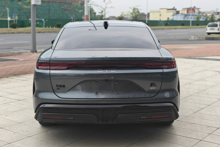 BYD HanL 2025 car image #7