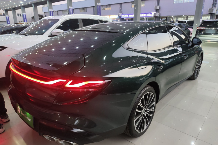 MG 7 2024 car image #7
