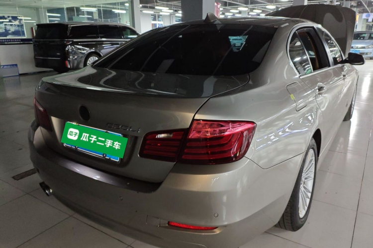 BMW 5 Series 2016 #7 BMW 5 Series 2016 car image #7
