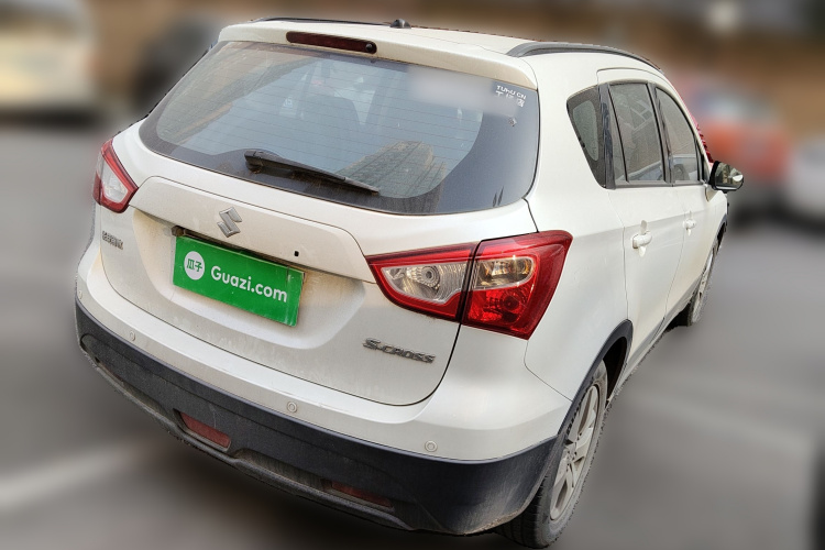 Suzuki S-Cross 2017 immagine di auto #7