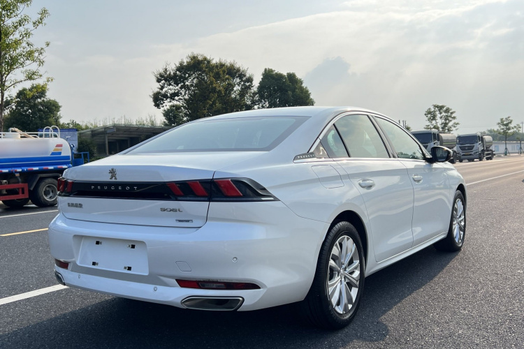 Peugeot 508 car image #7