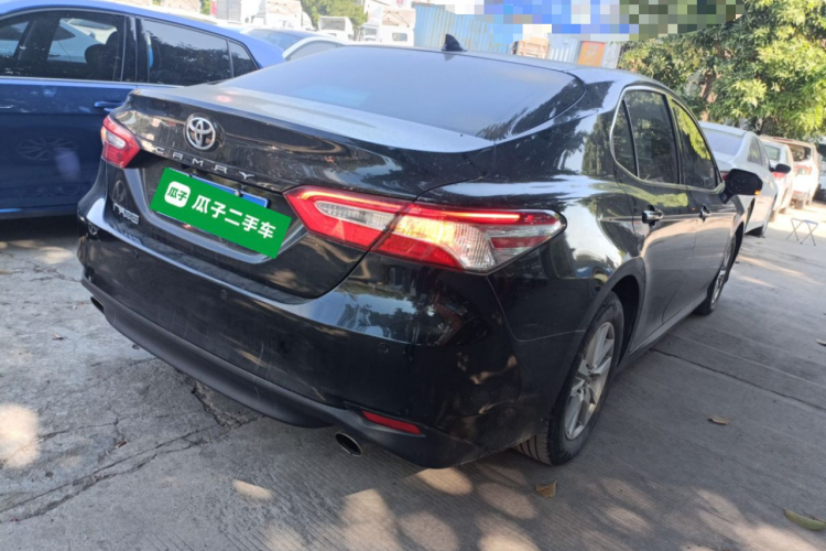 Toyota Camry 2021 car image #7