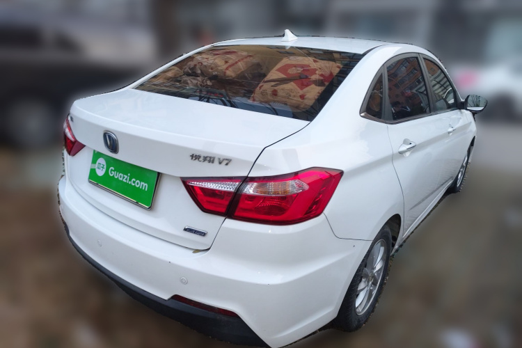 Changan Alsvin V7 2015 car image #7