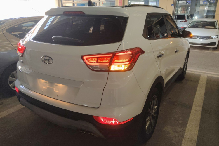 Hyundai ix25 2018 #7 Hyundai ix25 2018 car image #7