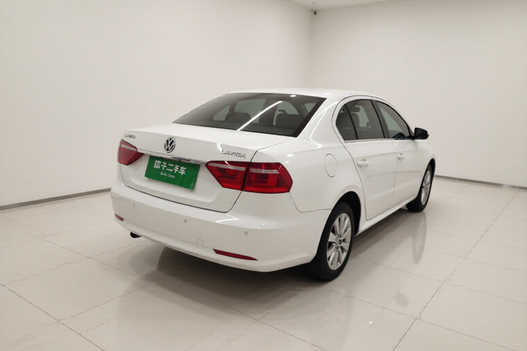 Volkswagen Lavida 2013 car image #7